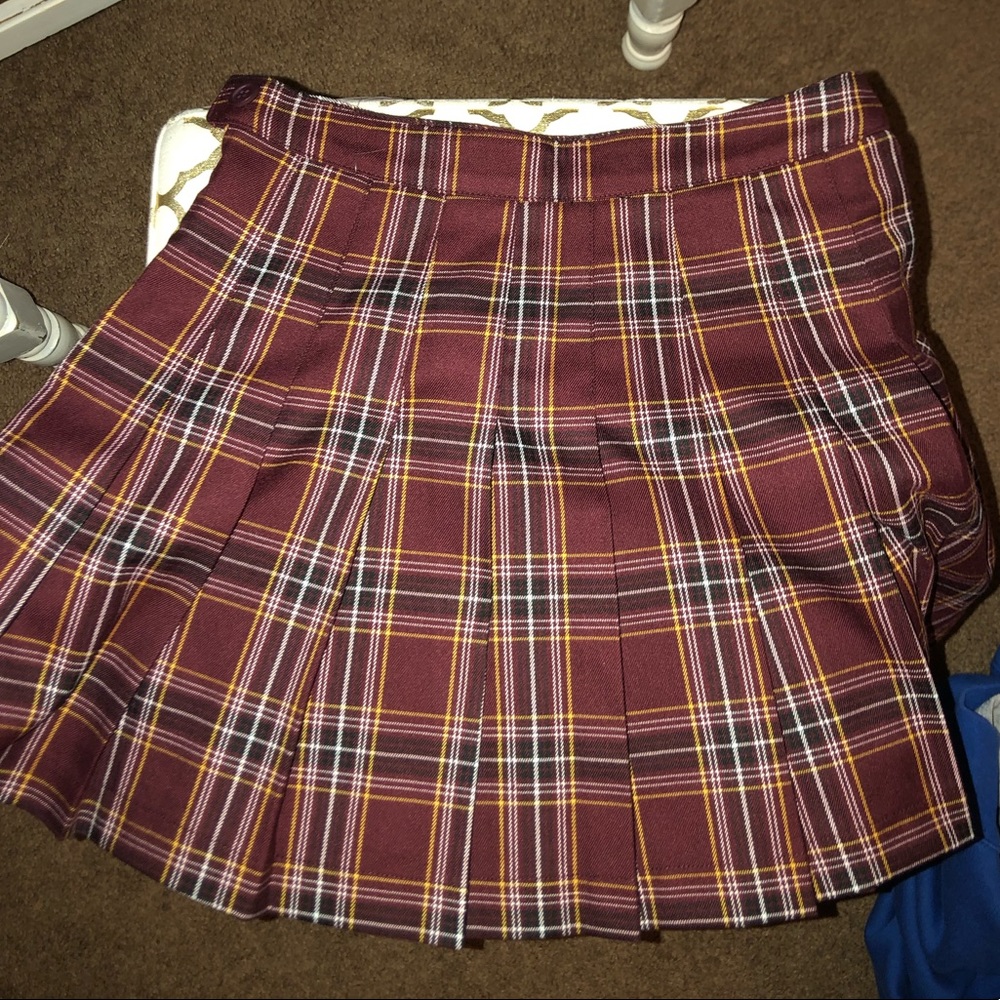 Pleated plaid skirt